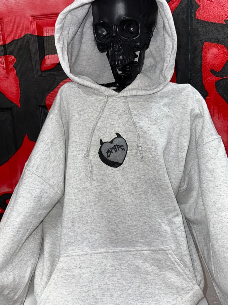 ASH CLOUD XL (#8/10 PATCH HOODIE)