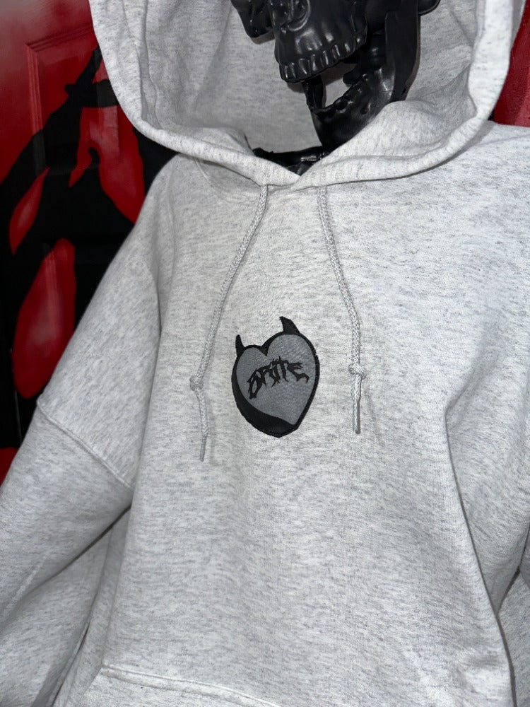 ASH CLOUD XL (#8/10 PATCH HOODIE)